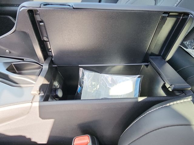 2025 Lexus UX 300h Premium - Photo 21