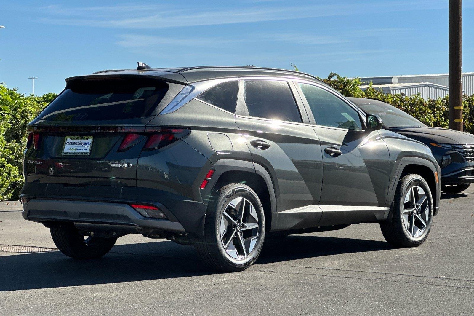 New 2026 Amazon Gray Hyundai SEL image 21