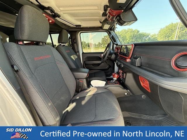 Used 2024 Silver Zynith Clearcoat Jeep Rubicon image 21