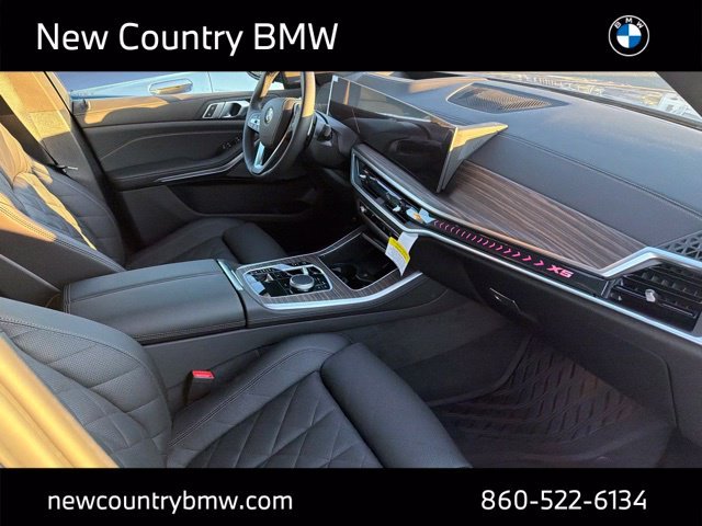 Used 2026 Skyscraper Grey Metallic BMW xDrive40i image 8