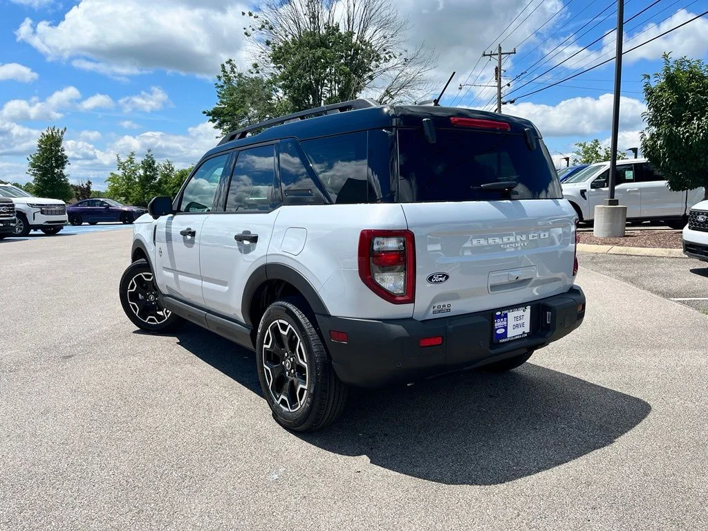 New 2026 White Ford Outer Banks image 4
