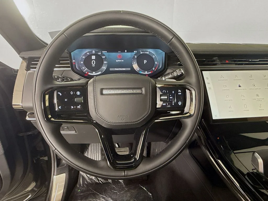 New 2026 Santorini Black Land Rover Dynamic SE image 12