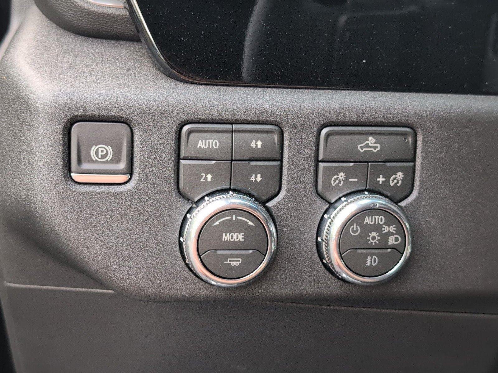 New 2026 Onyx Black GMC Elevation image 31
