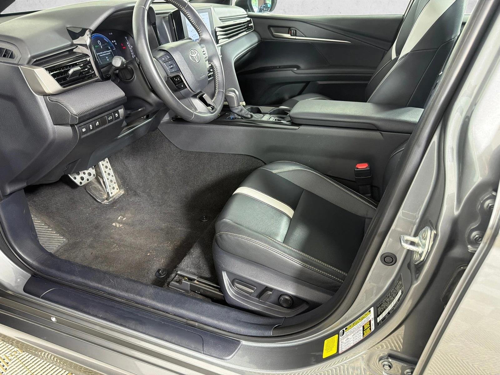 Used 2025 Heavy Metal Toyota SE image 9