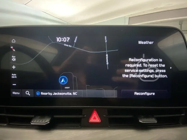 Used 2023 White Kia X-Line image 18