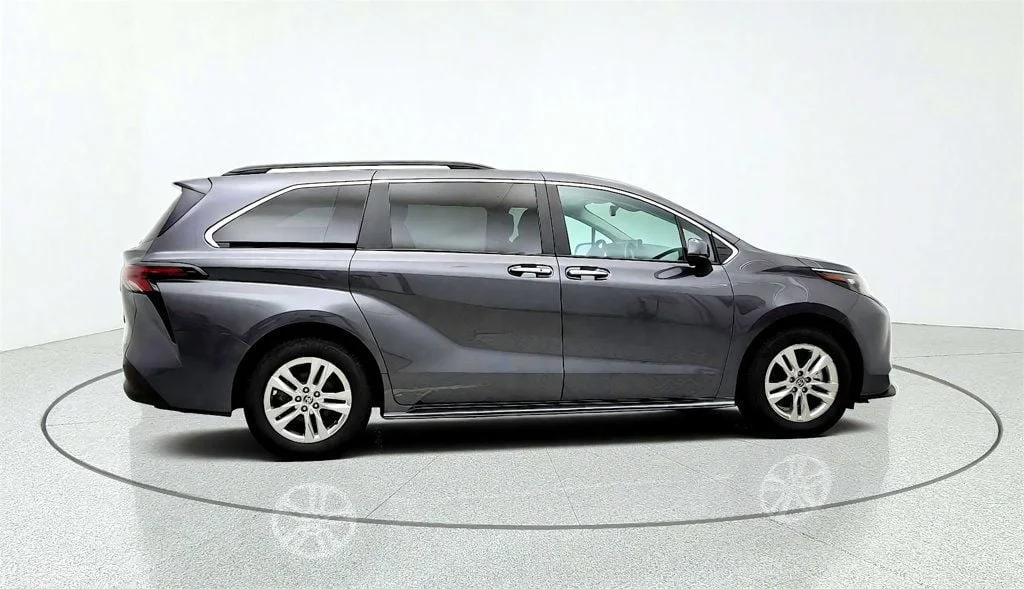 Used 2025 Magnetic Gray Metallic Toyota XLE AWD 7-Seater w/ Plus Pkg & 18