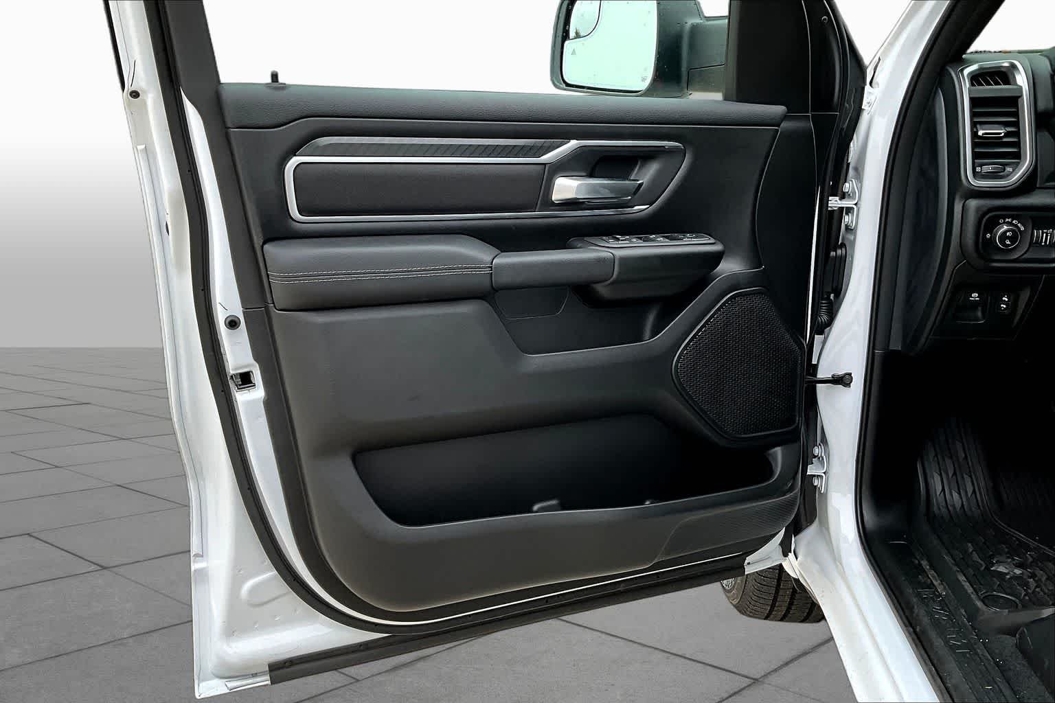 New 2026 Bright White Clear-Coat Exterior Paint RAM Big Horn image 11