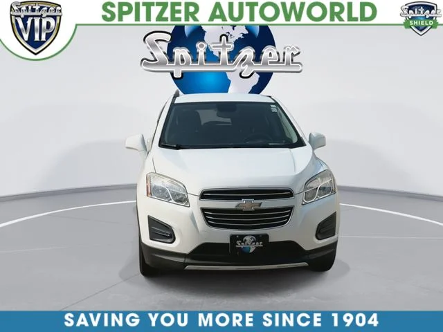 Used 2016 White Chevrolet LT image 4
