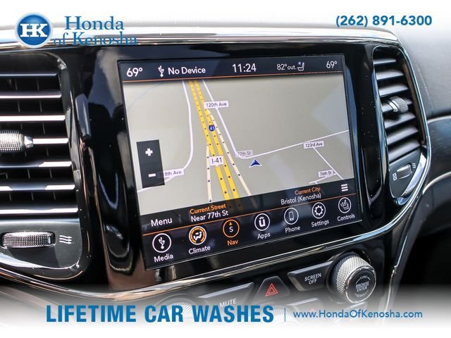 Used 2020 Diamond Black Jeep Overland image 19