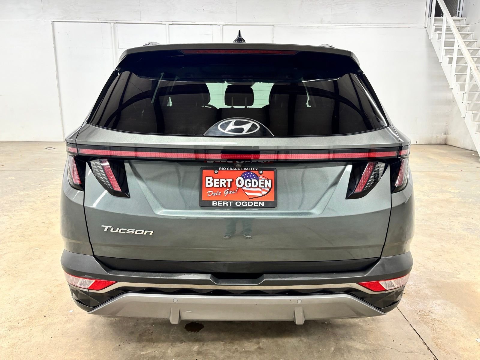 Certified Used 2022 Gray Hyundai Limited image 6