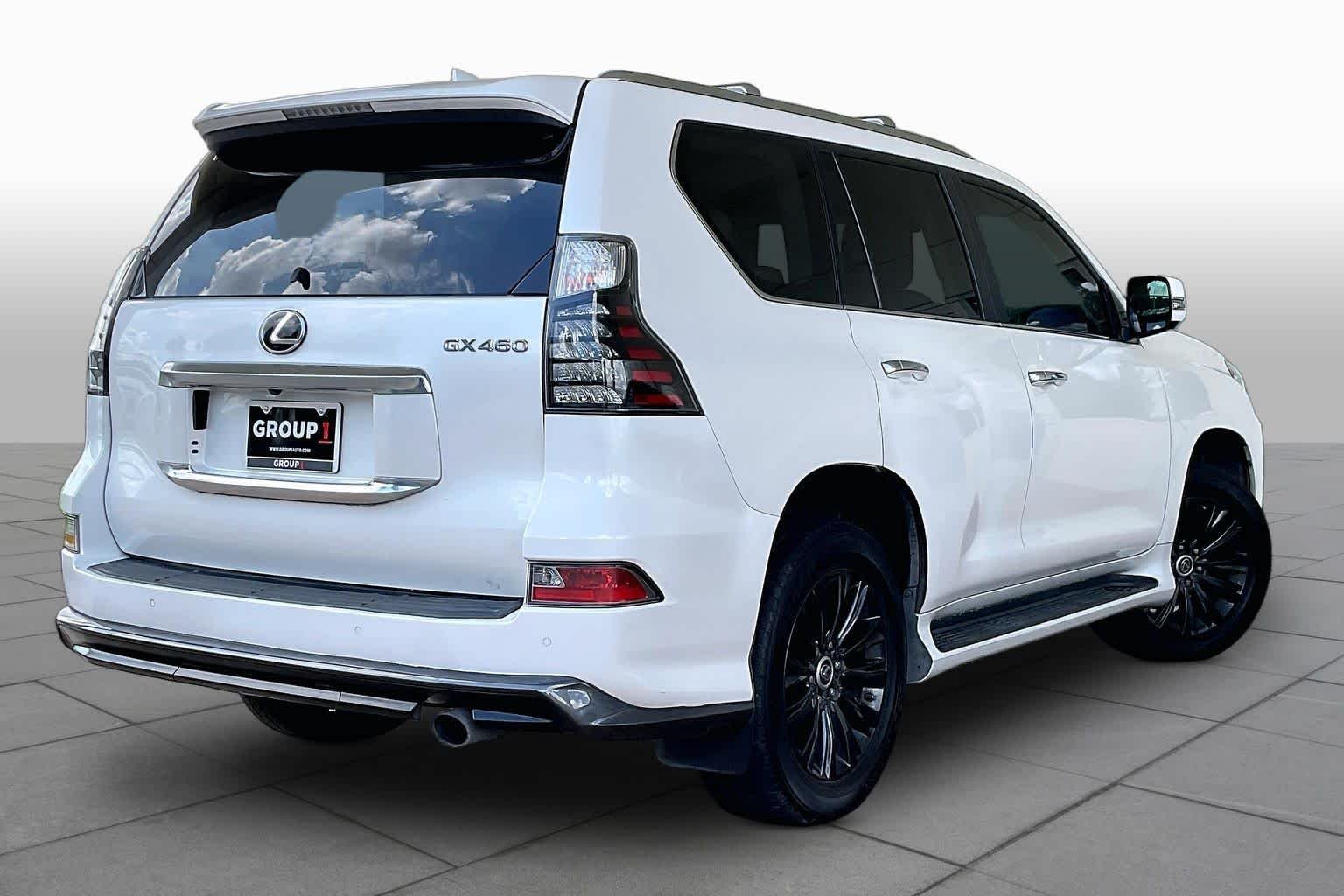 Used 2023 Eminent White Pearl Lexus Luxury image 11