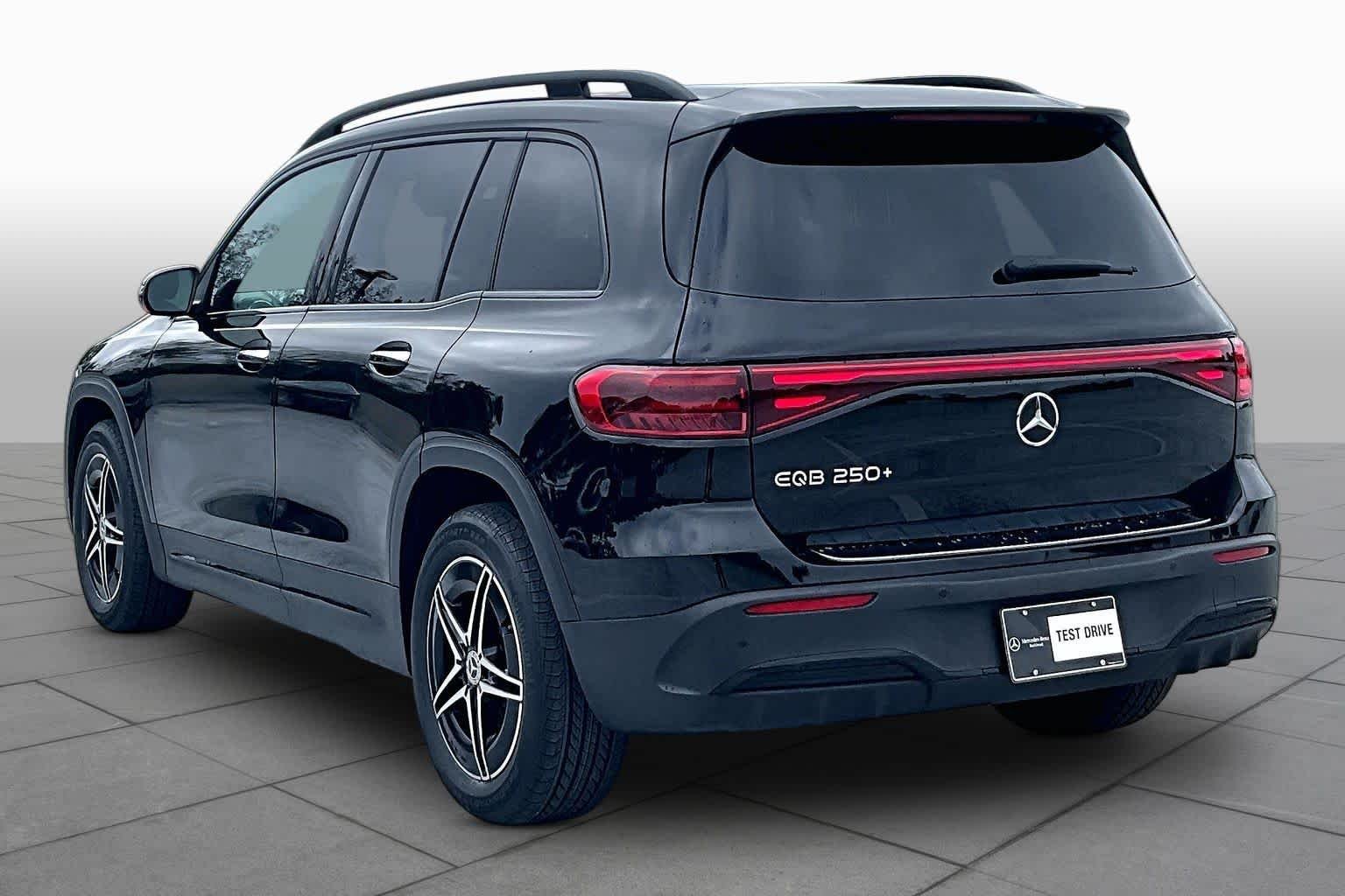 Used 2024 Night Black Mercedes-Benz EQB 250+ image 10