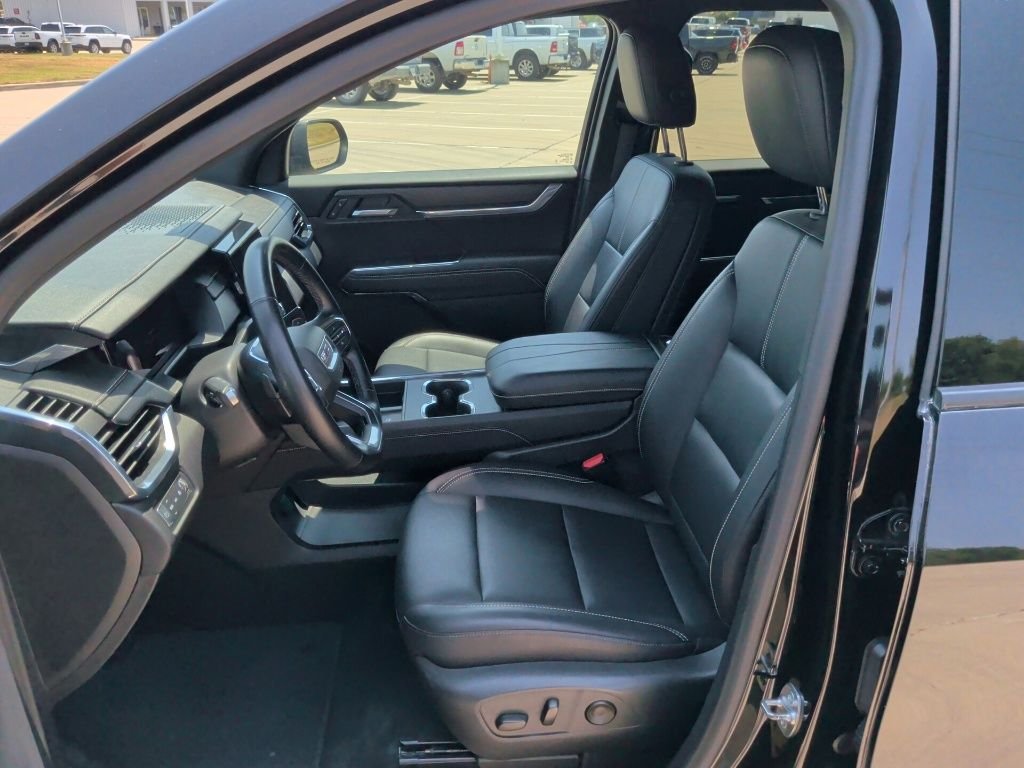 Used 2024 Black GMC Elevation image 13
