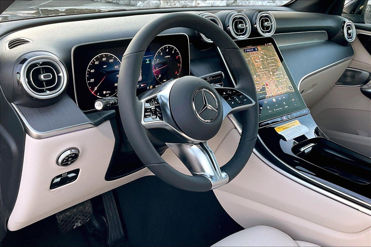 New 2026 Black Mercedes-Benz GLC 300 image 19