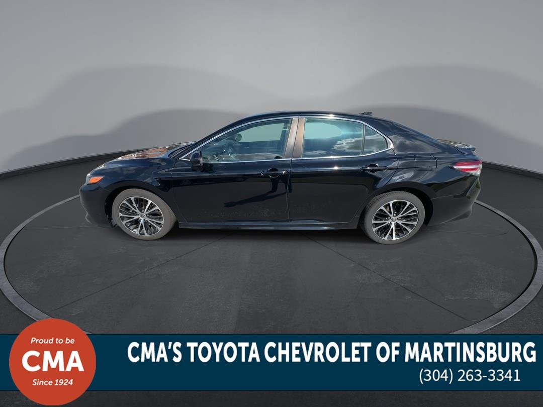 Used 2020 Midnight Black Metallic Toyota SE image 5
