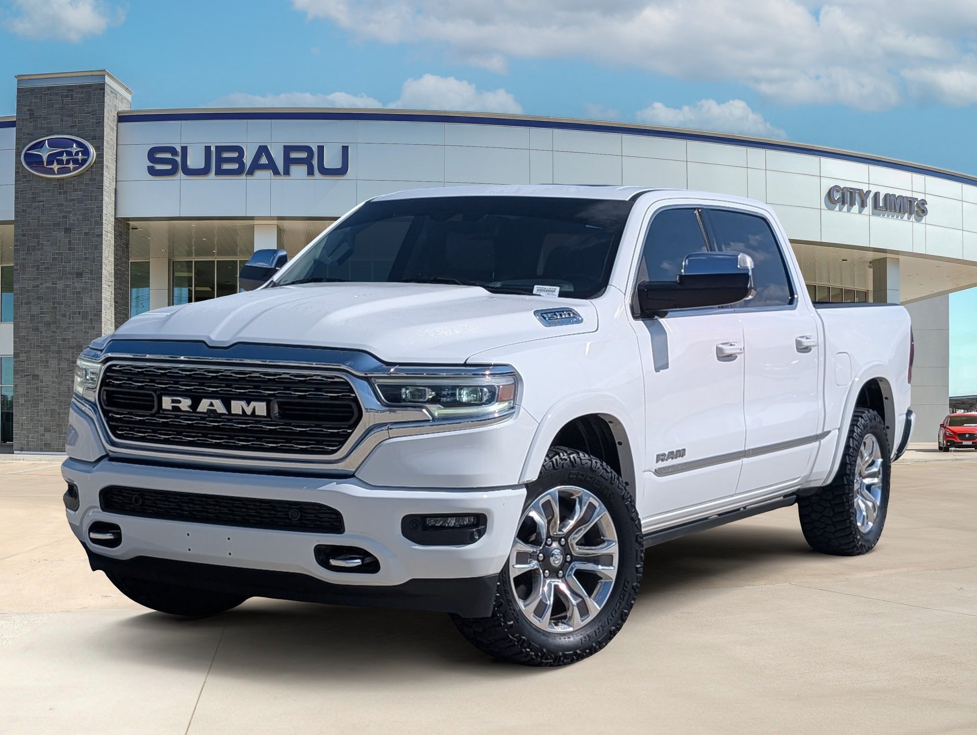 2023 RAM 1500 Limited 4x4 Crew Cab 5'7's photo