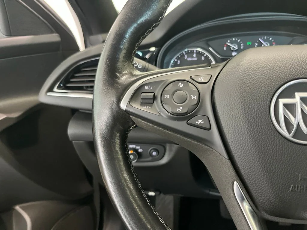 Used 2019 White Buick Avenir image 7