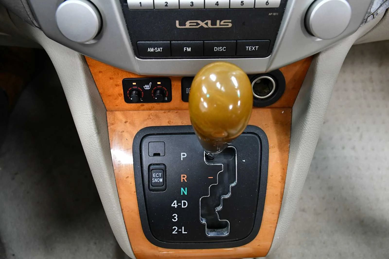 Used 2007 Savannah Metallic Lexus  image 19