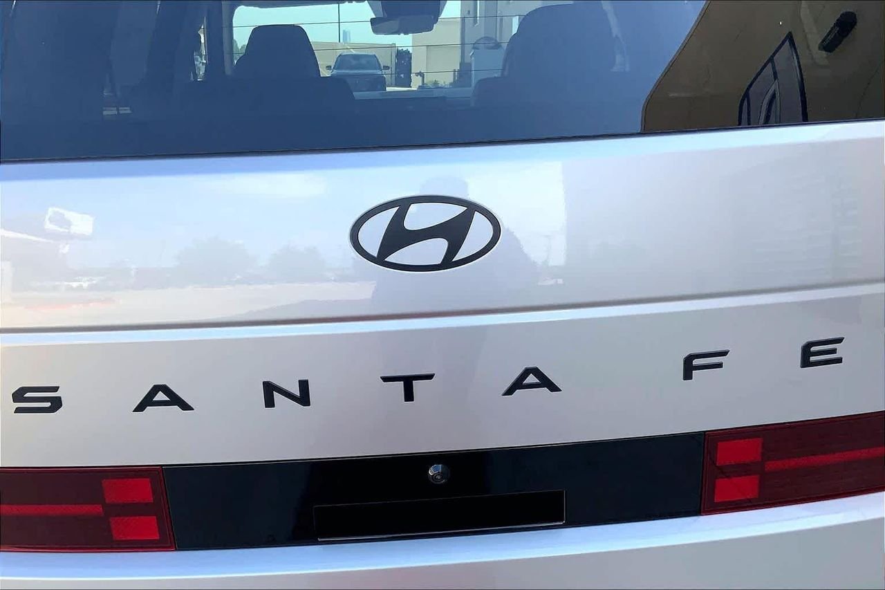 New 2026 Shimmering Silver Hyundai Calligraphy FWD image 15