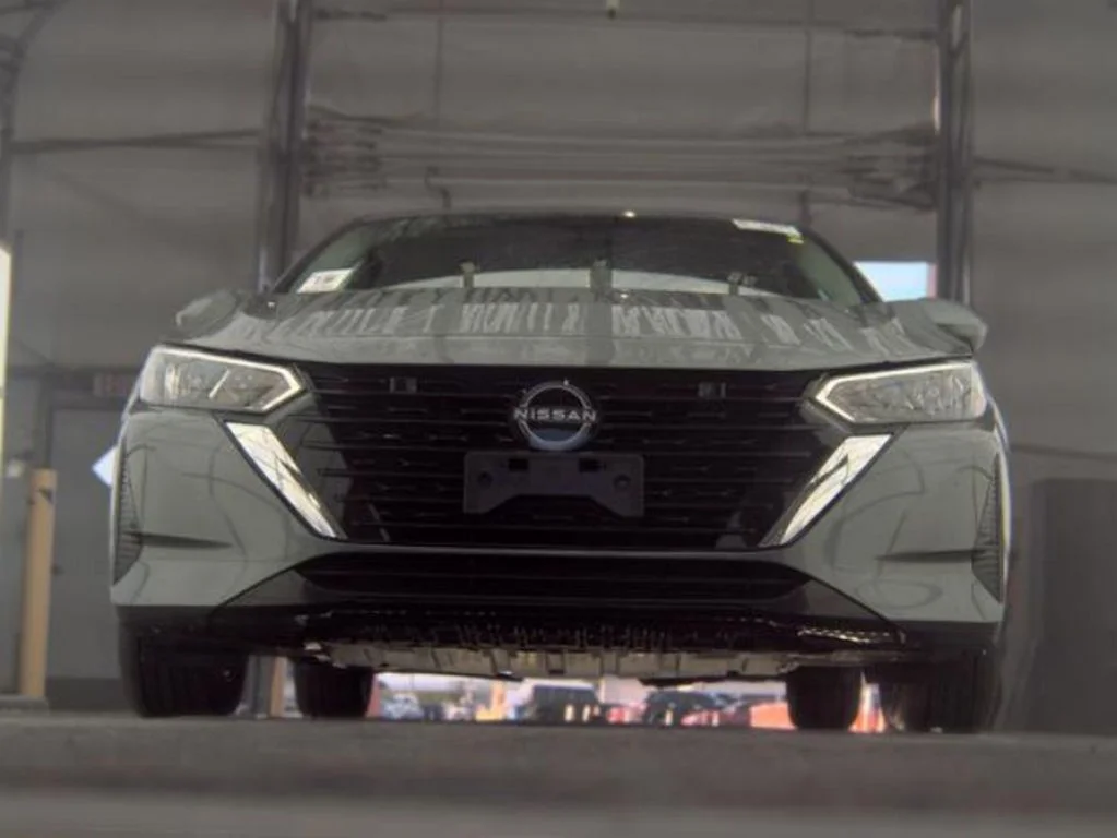Used 2025 Gun Metallic Nissan SV image 3