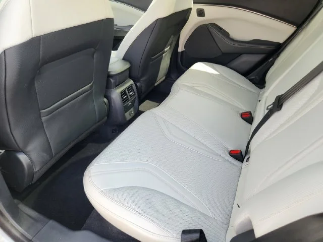 Used 2023 Space White Metallic Ford Premium image 32