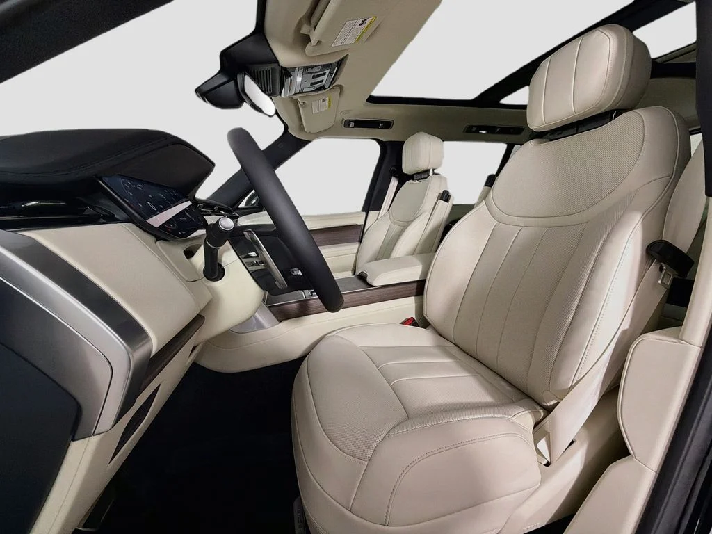 New 2026 Santorini Black Land Rover SE 7 Seats image 22