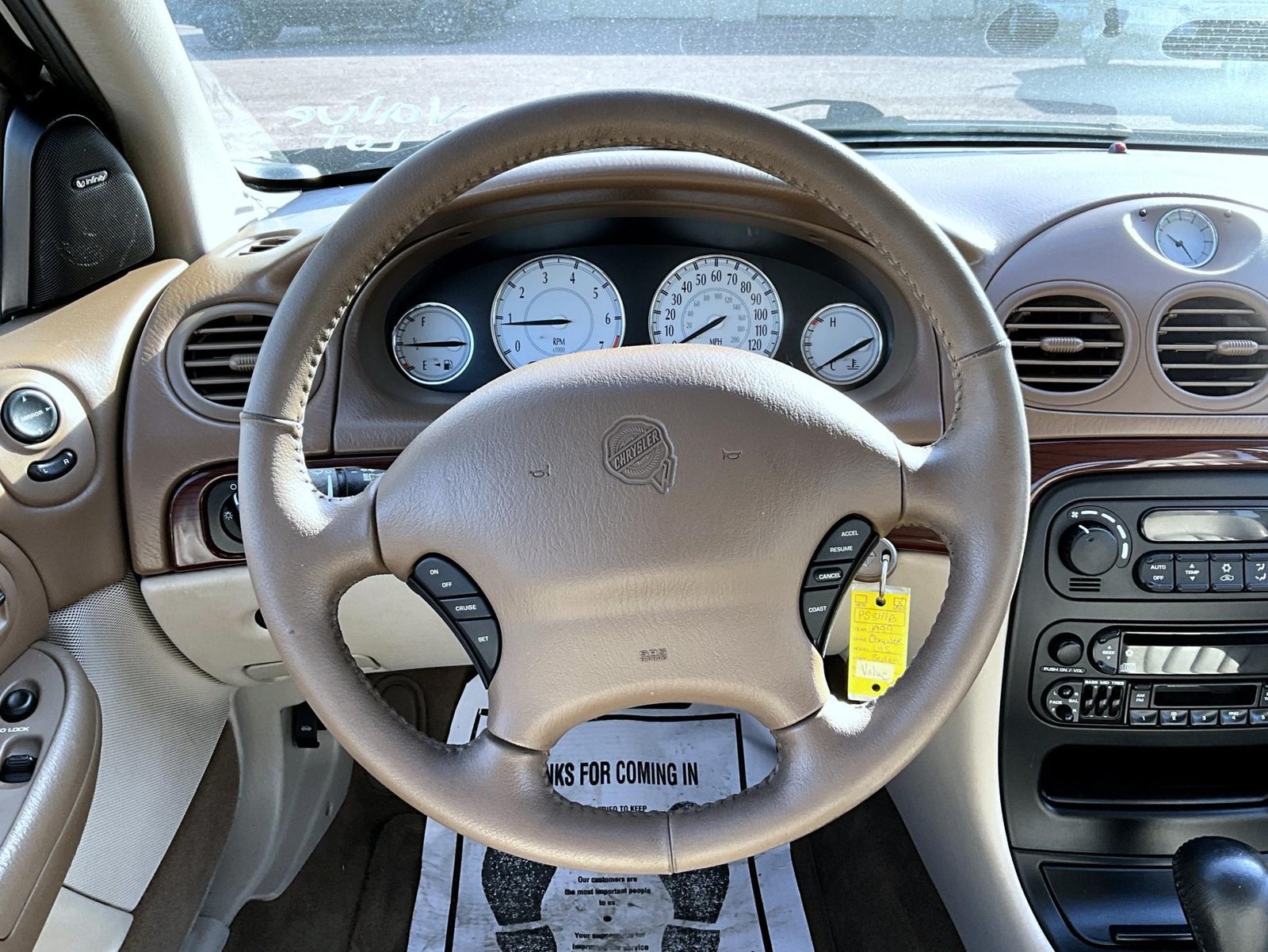 Used 1999 White Chrysler Base image 14