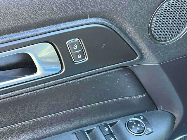 Used 2019 Blue Ford GT Premium image 19