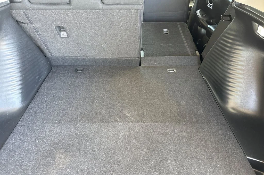 Used 2025  Honda LX image 19