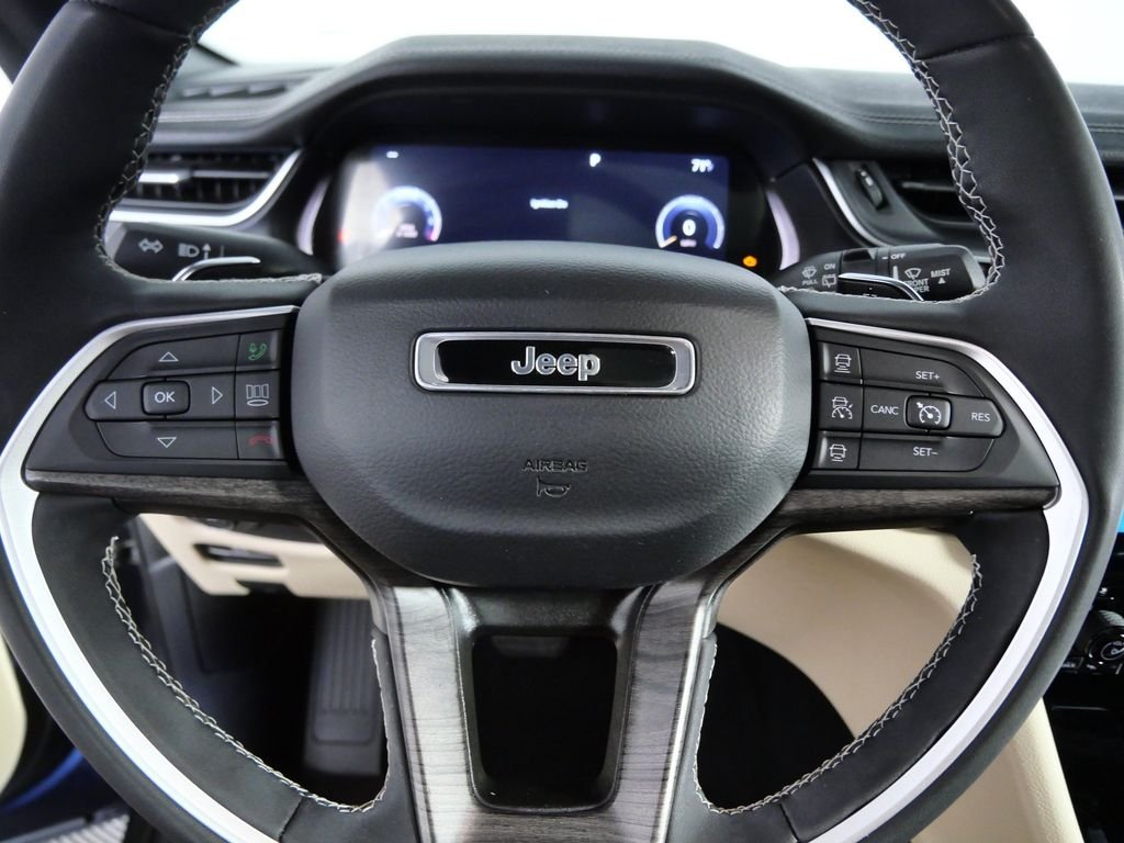 Used 2023 Black Jeep Limited image 19
