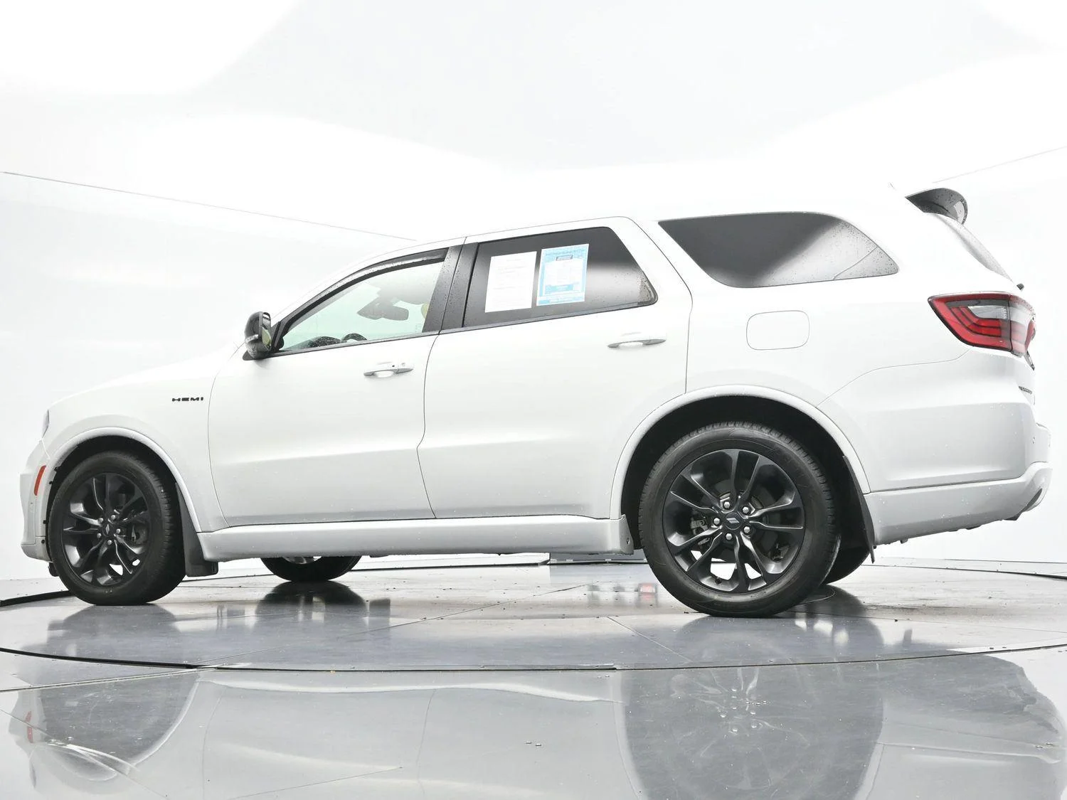 Used 2022 White Knuckle Clearcoat Dodge R/T Plus image 54