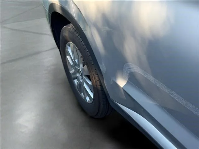 Used 2025 Silver Hyundai SEL image 13