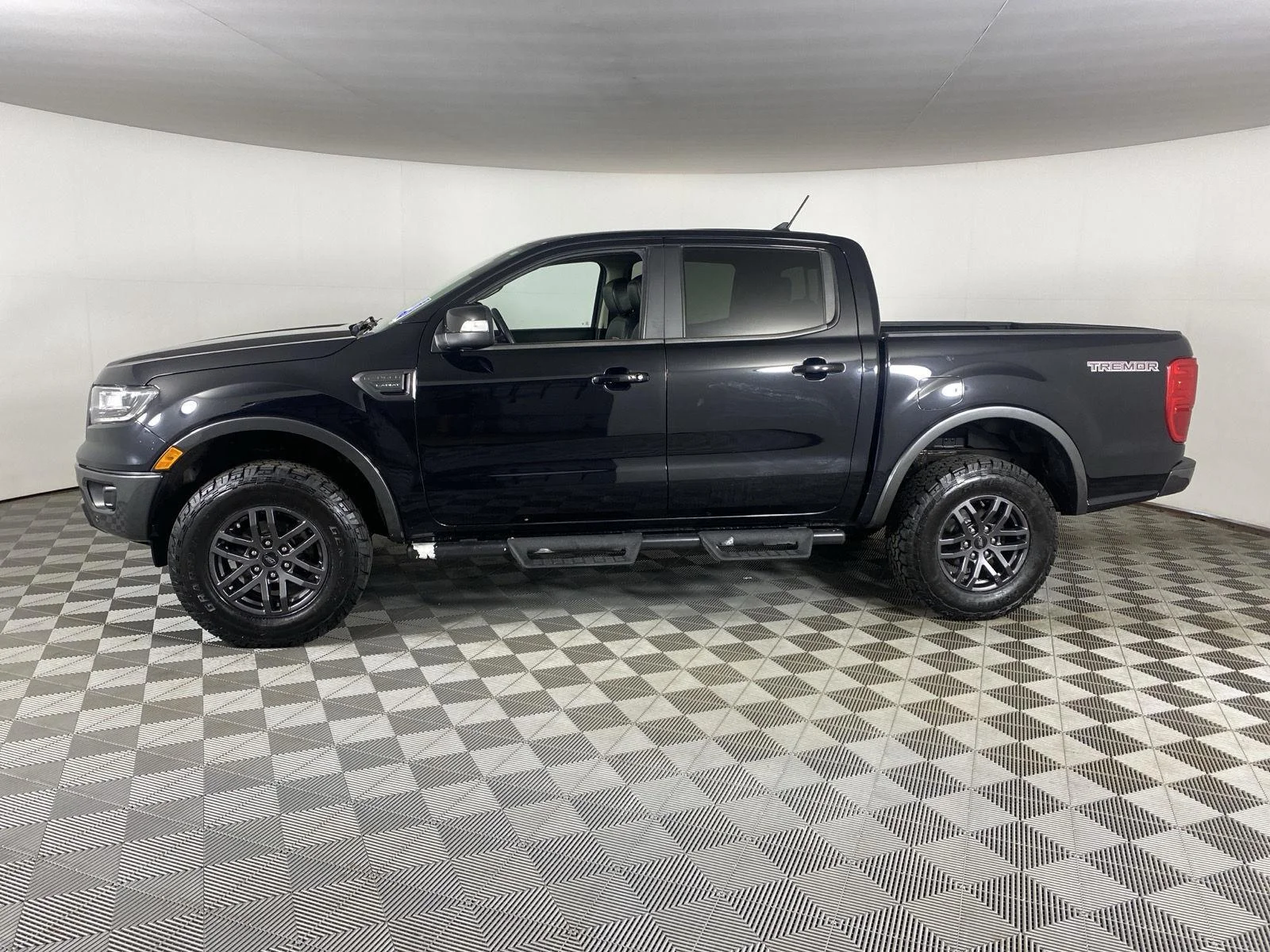 Used 2021 Shadow Black Ford LARIAT image 7