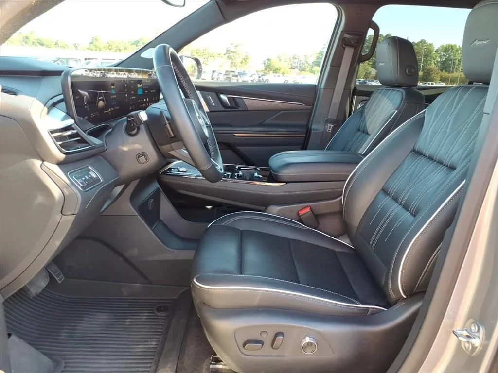 Used 2025 Moonstone Gray Metallic Buick Avenir image 3