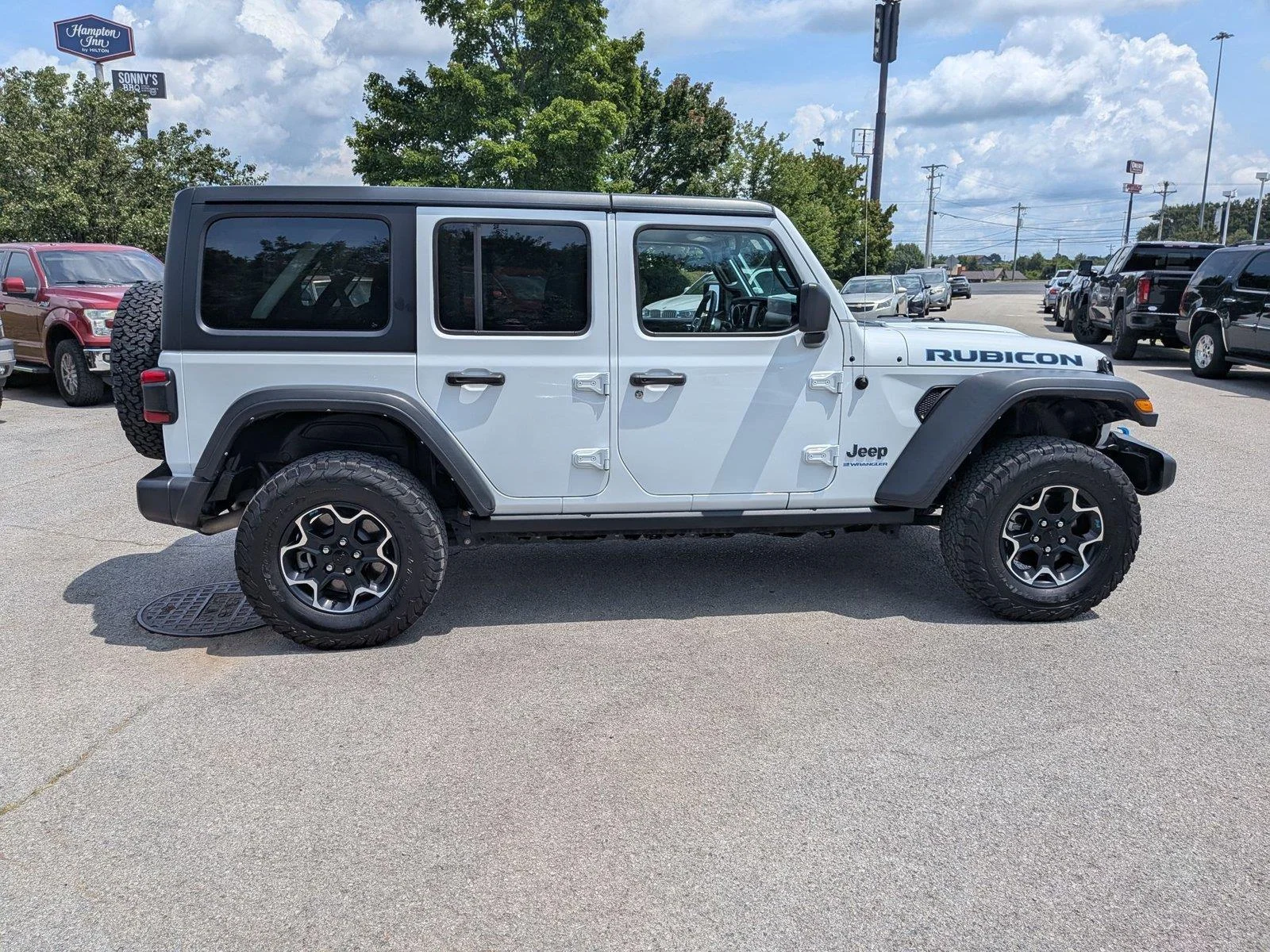 Used 2023 Bright White Clearcoat Jeep Rubicon image 6