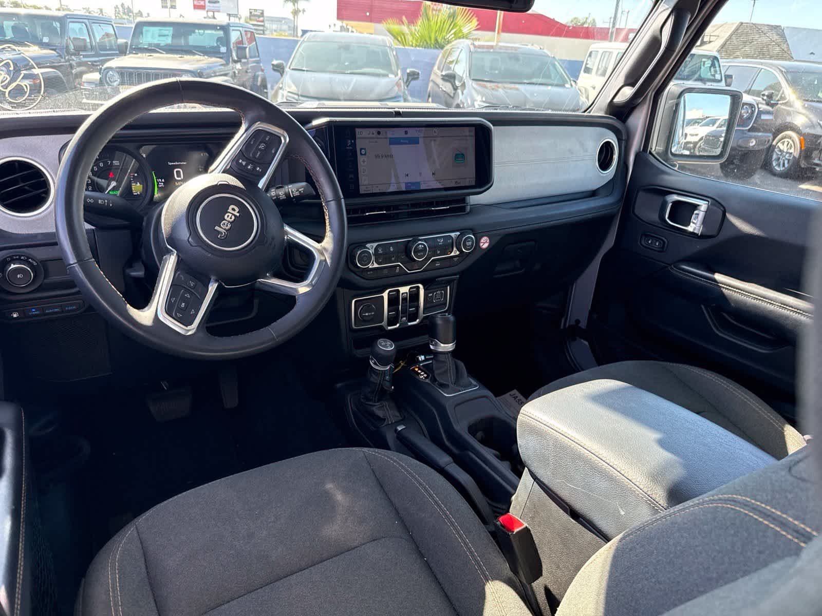 Used 2024 Silver Zynith Clearcoat Jeep Sahara image 26