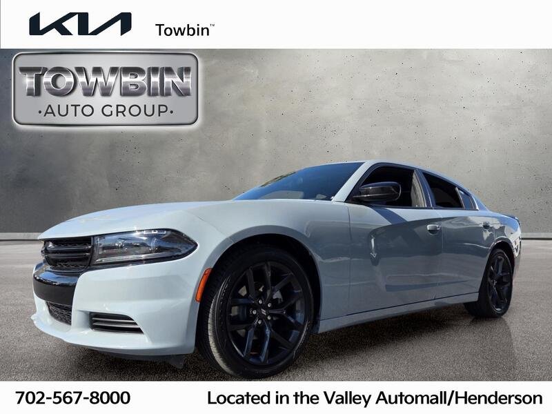 Used 2022 Gray Dodge SXT image 1