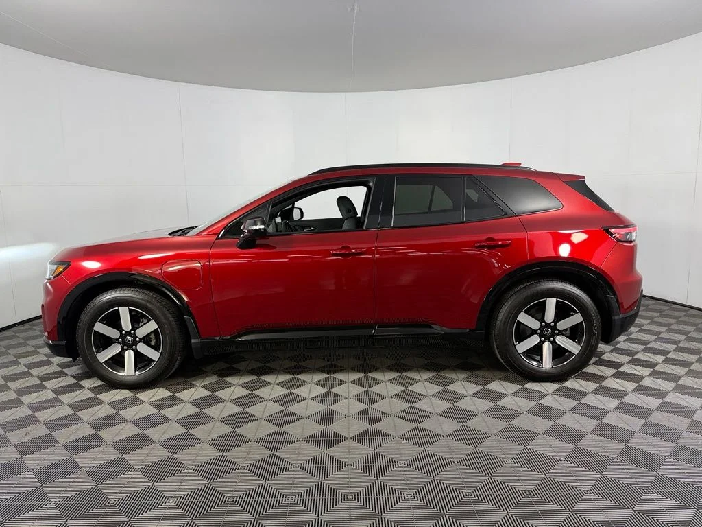 Certified Used 2025 Red Honda Touring image 8
