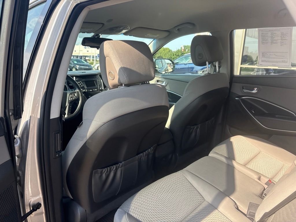 Used 2016 Iron Frost Hyundai SE image 33