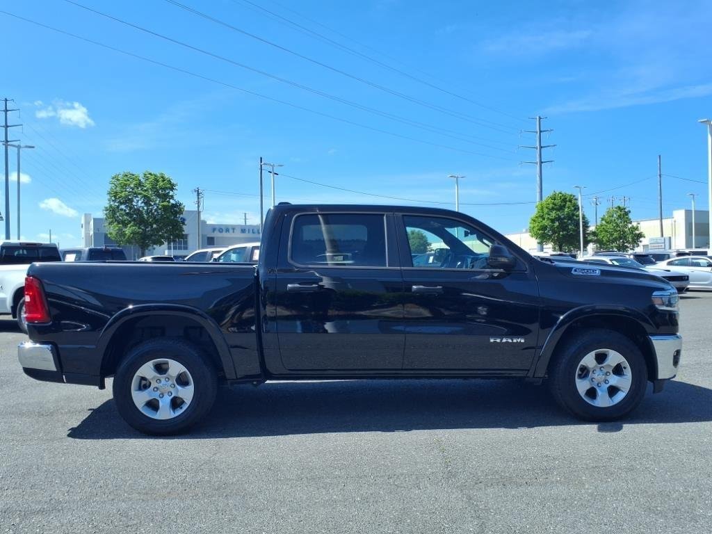 New 2025 Diamond Black Crystal Pearl-Coat Exterior Paint RAM Big Horn image 17
