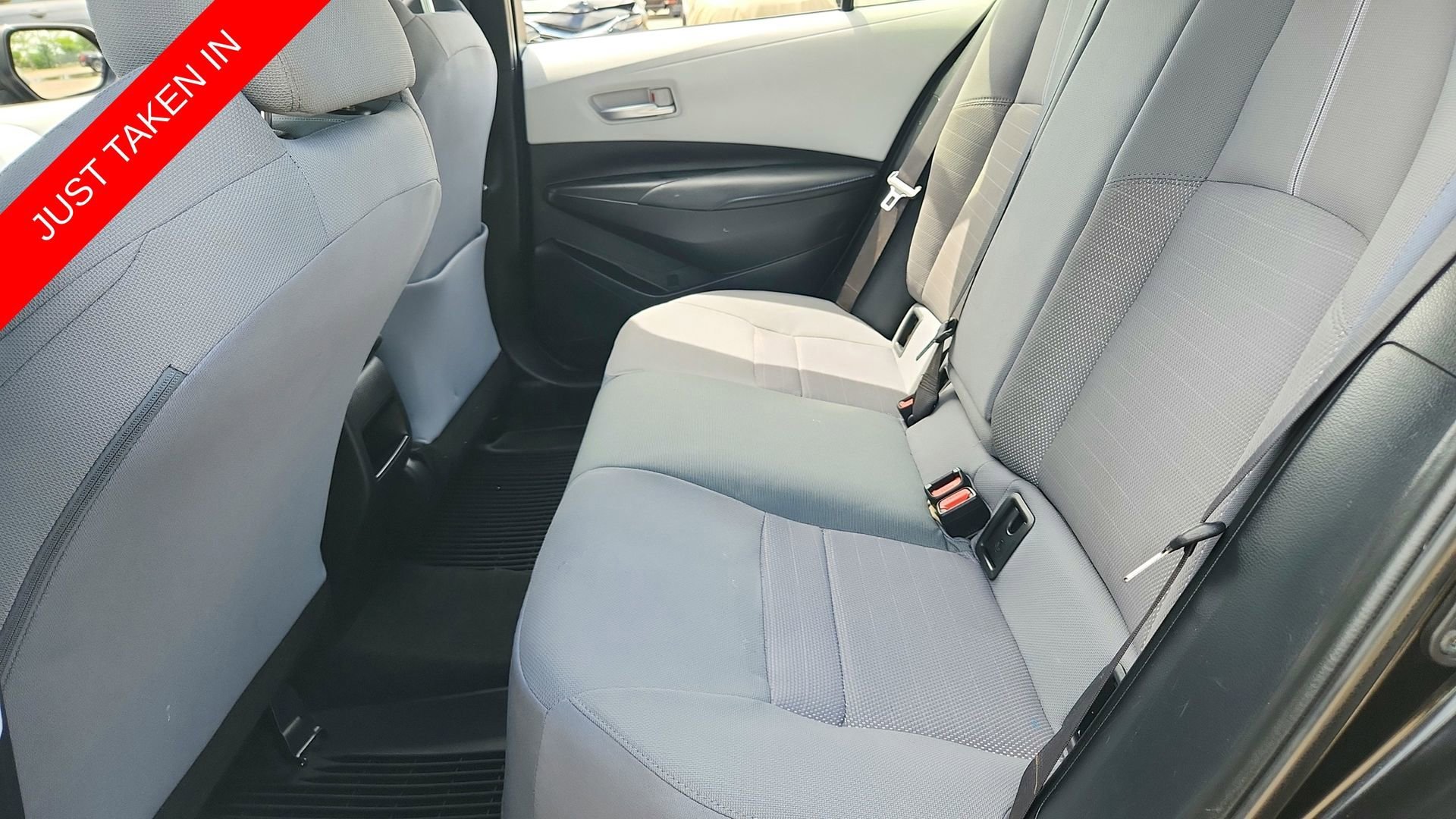 2021 Toyota Corolla SE - Photo 19