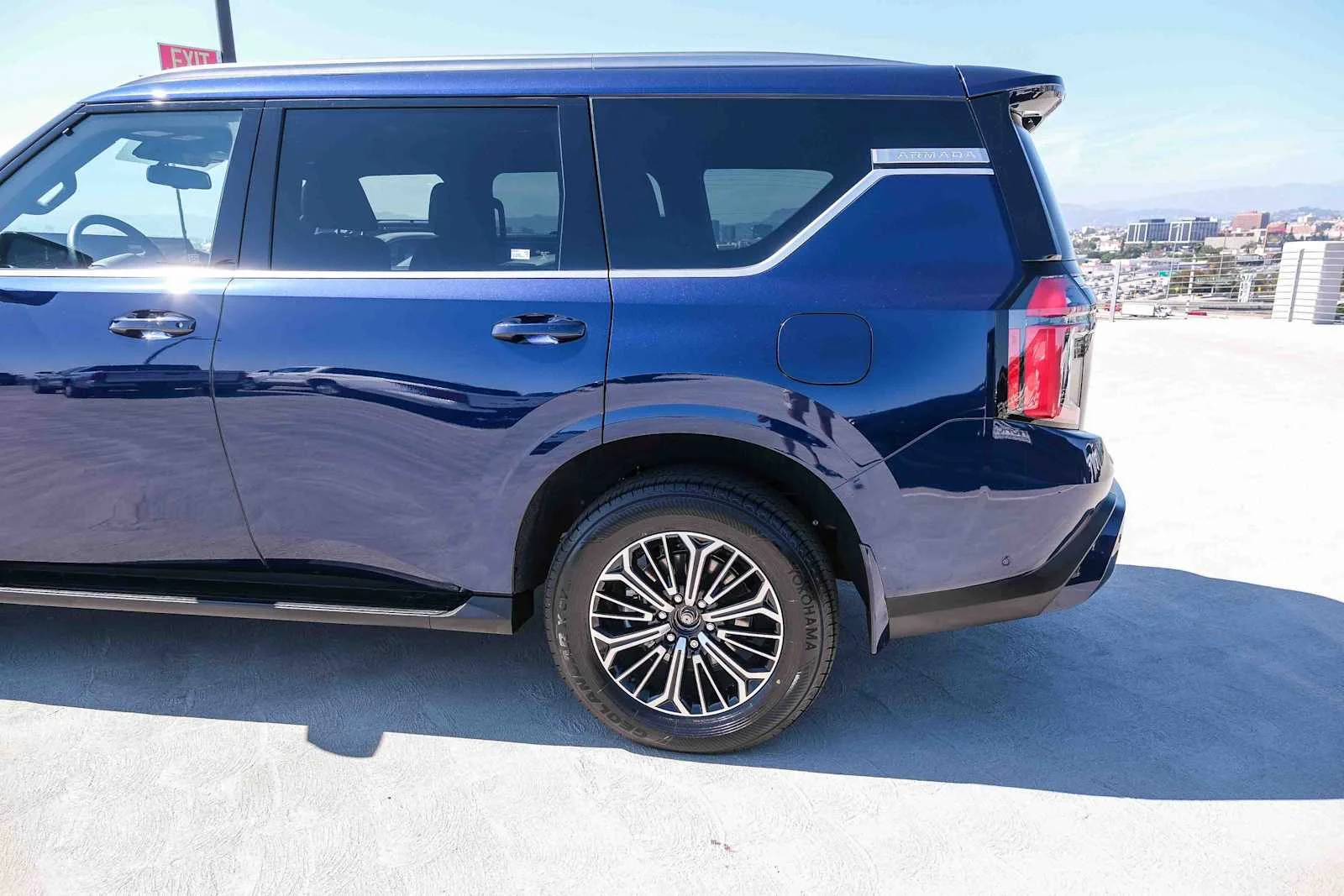 2026 Nissan Armada SL - Photo 8