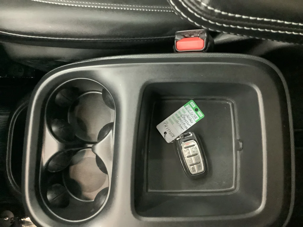 2026 Chrysler Pacifica Select - Photo 22