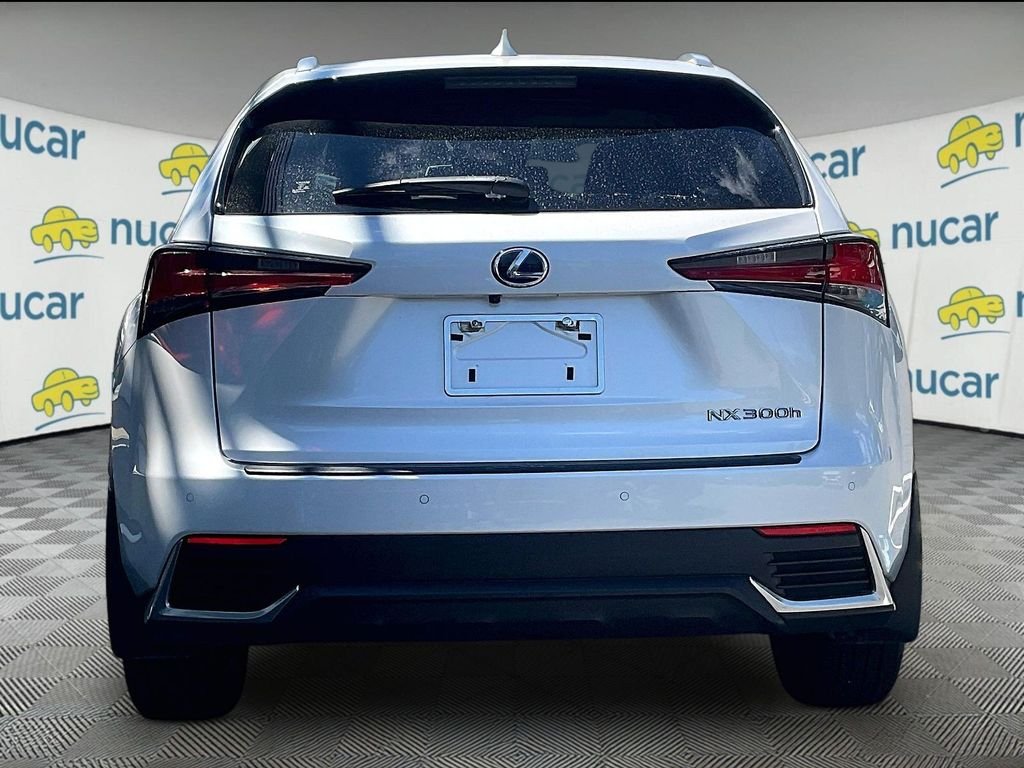 Used 2021 White Lexus 300h image 5