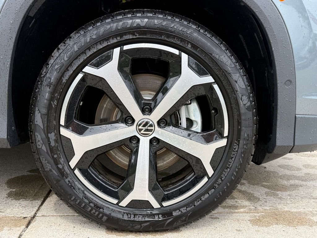 New 2026 Gray Volkswagen 2.0T SE image 8