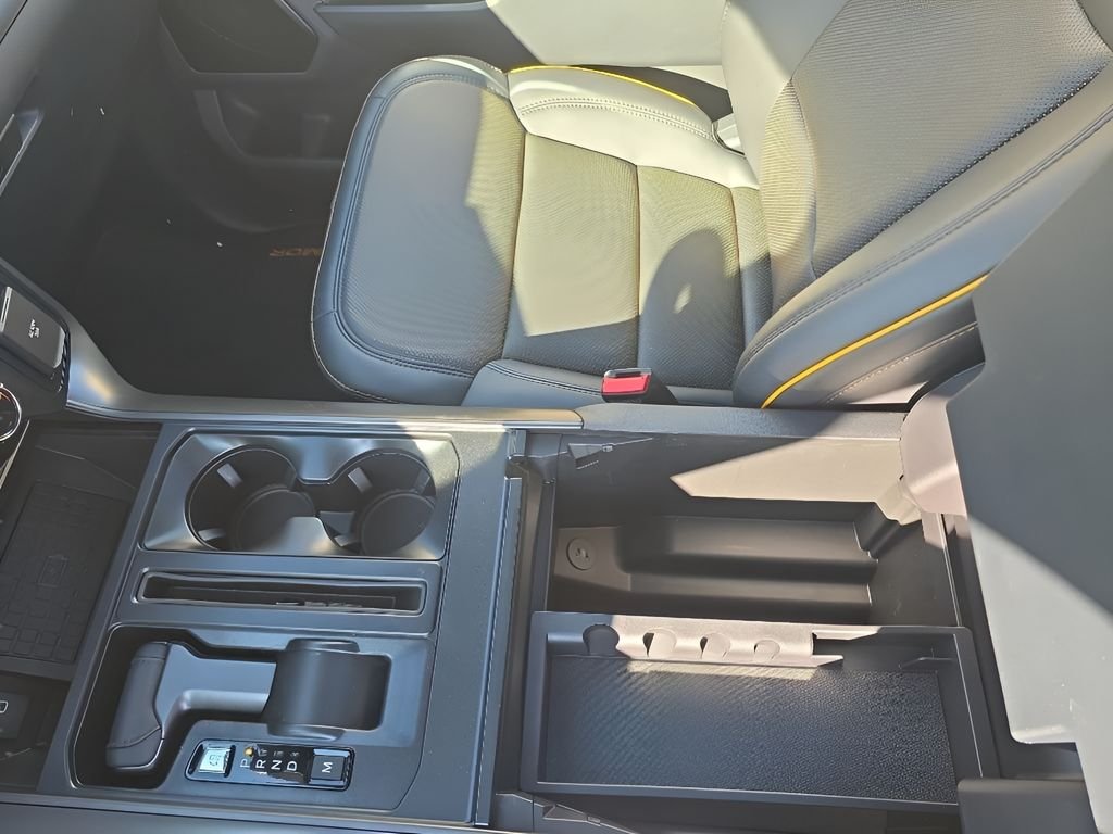 New 2025 Agate Black Metallic Ford Tremor® image 37