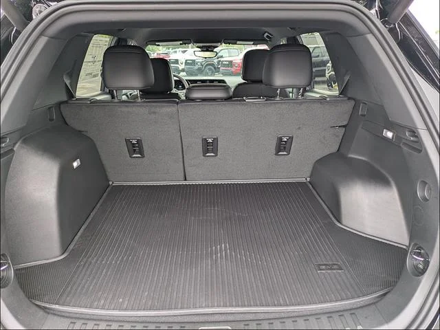 2026 GMC Terrain AT4 - Photo 13