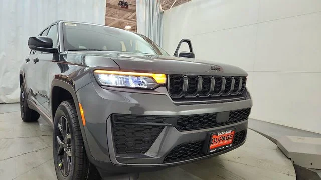 New 2026 Baltic Gray Metallic Clearcoat Jeep Altitude image 16