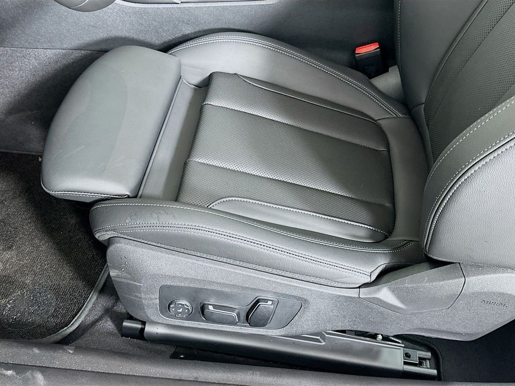 2025 BMW 4 Series 430i - Photo 20