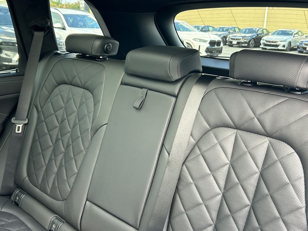 New 2026 Brooklyn Grey Metallic BMW xDrive50e image 32